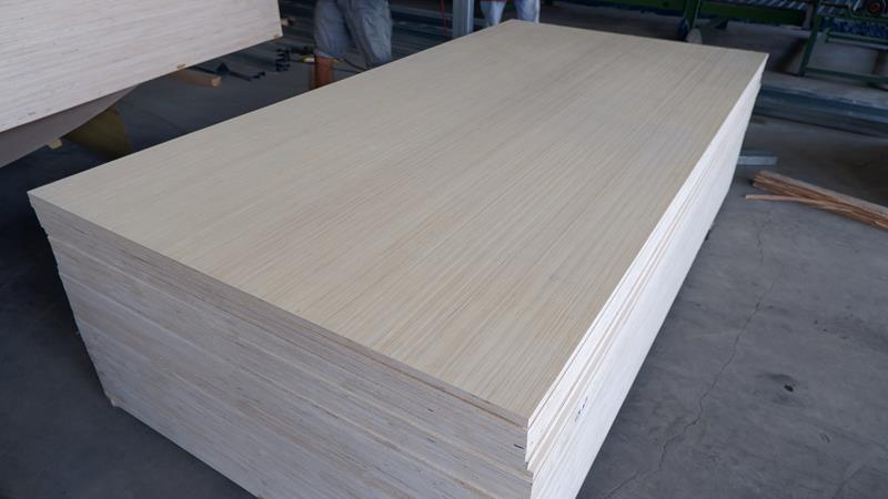 Ván ép phủ mặt Nhân Tạo